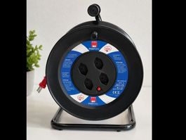 MH Maxreel Kabelrolle 33m –4xT13 Steckdosen mit Thermoschutz