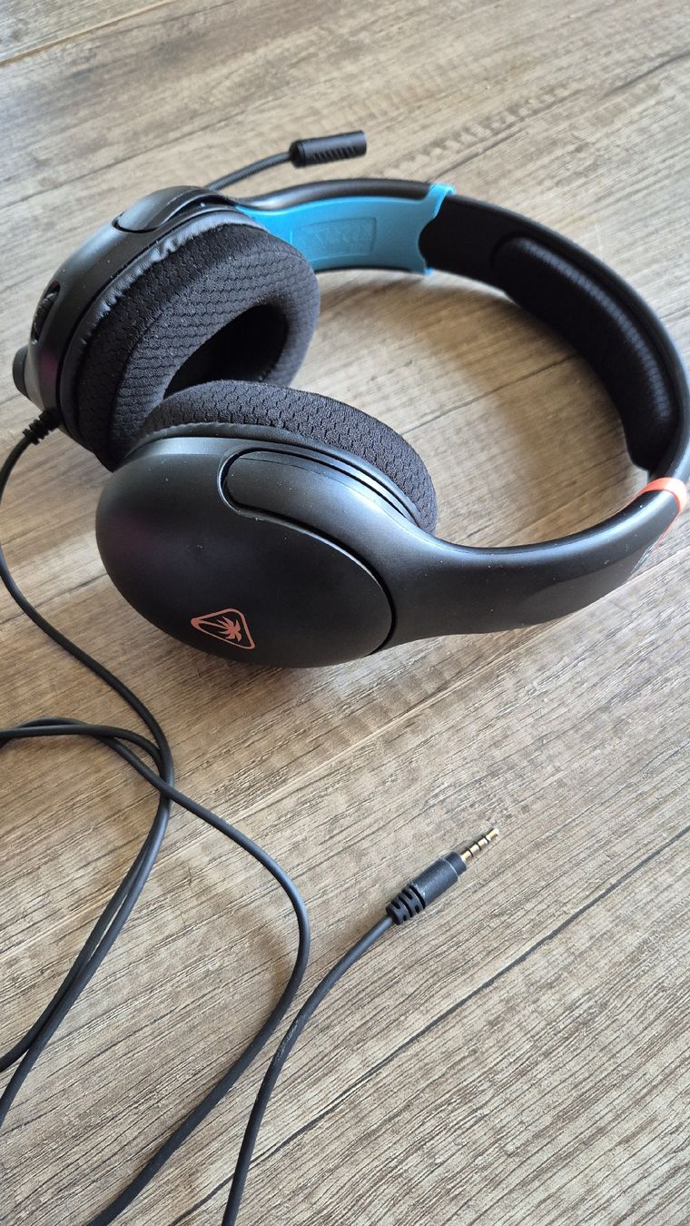 Cuffie: Gaming Headset mit Mikrofon Schwarz/Blau/Orange – Usato da Winterthur venduto da Striegelbox 1