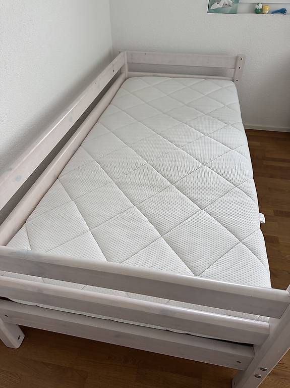 Flexa Letti: Flexa Halbhochbett weiss inkl. Matratze – Usato da Rubigen venduto da cub5