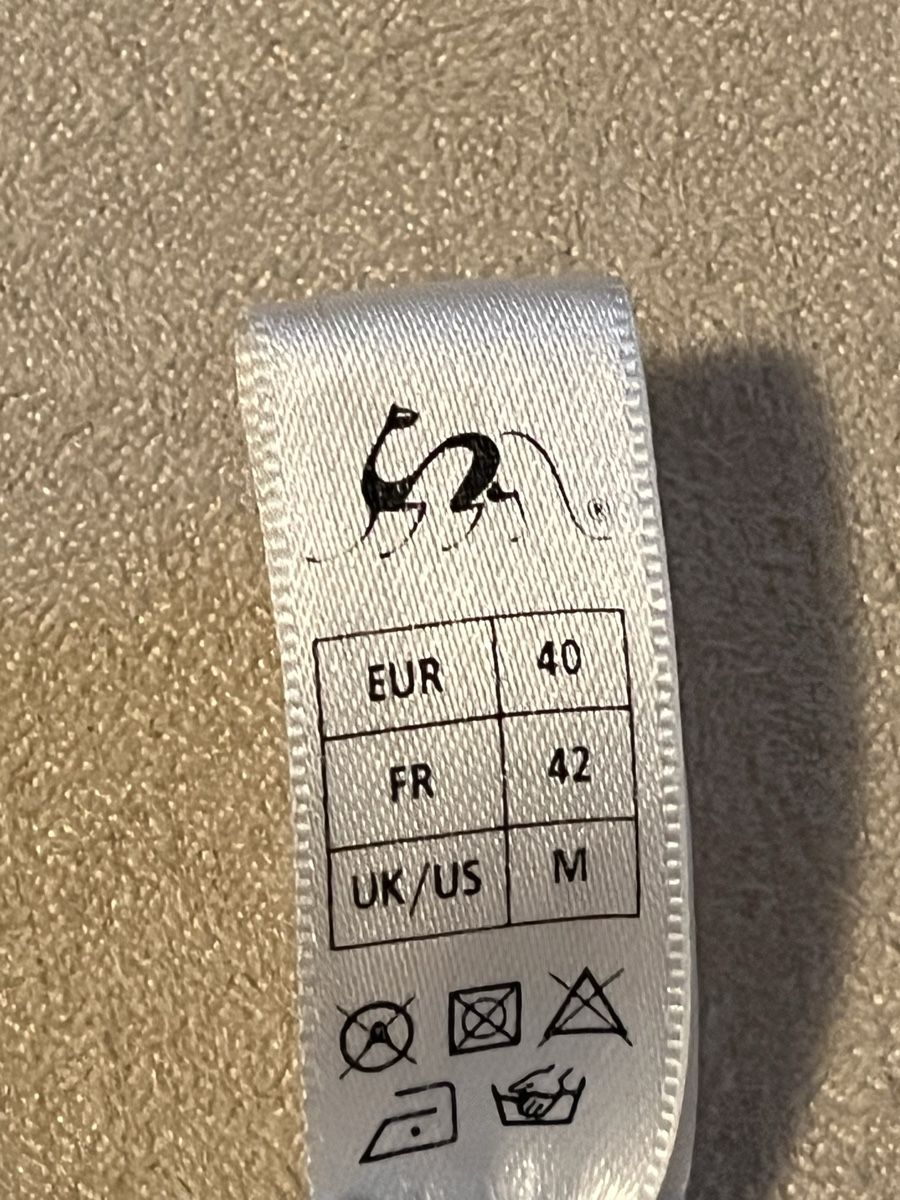 Sonstige Unterwäsche: Set BH und Slip Gr.M (B) – Gebraucht aus Stäfa von Exclusive0 2