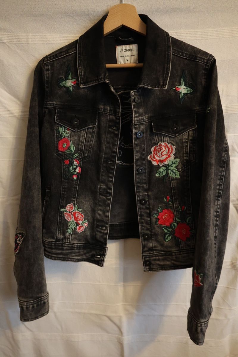 Giacche: Einzigartige Jeansjacke – Usato da Disentis/Mustér venduto da stef7000