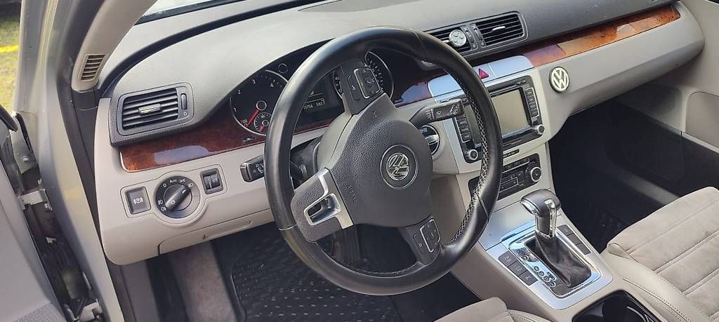 Automobili: VW Passat Highline – Usato da Windisch venduto da norbydoo 1