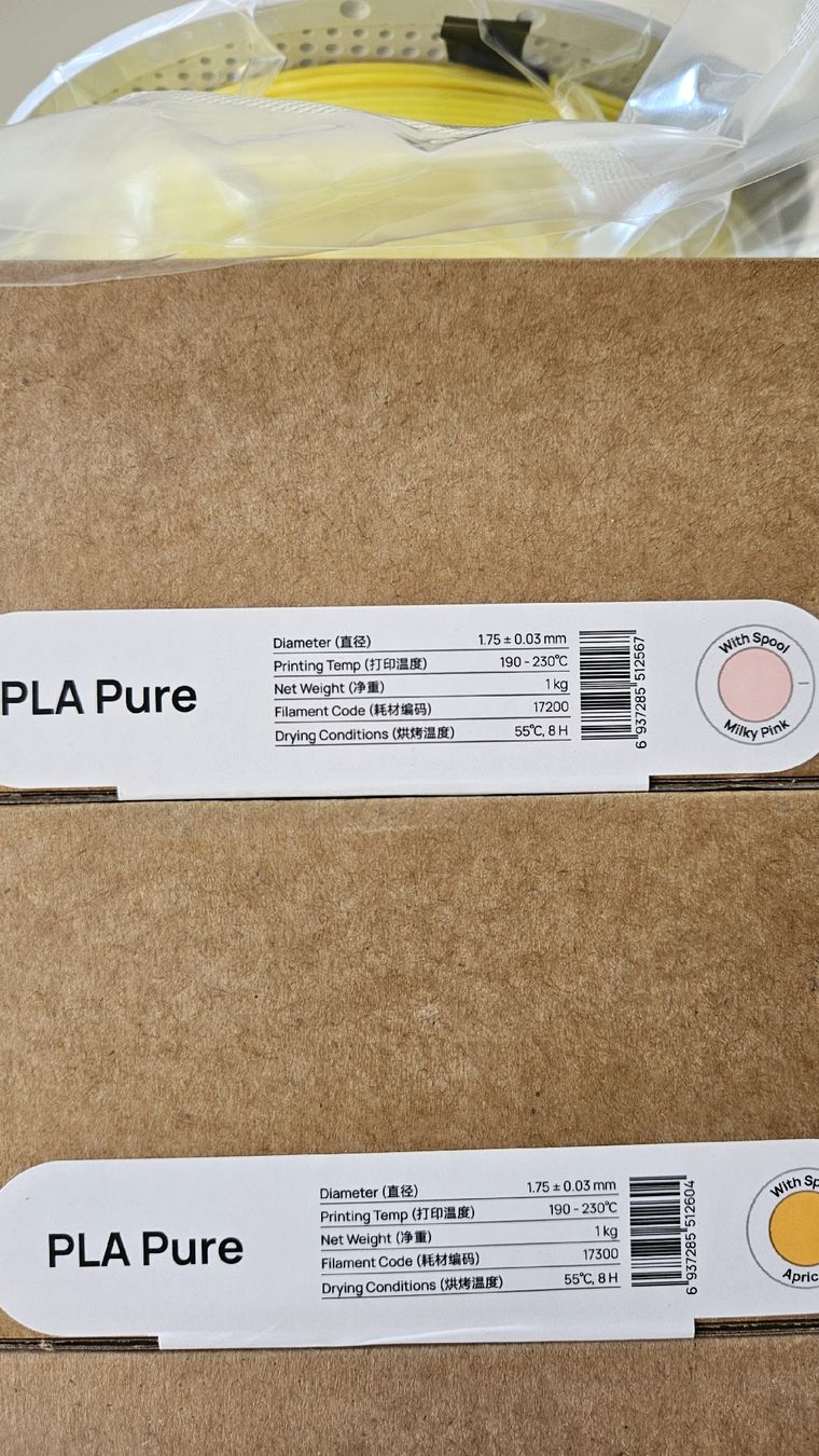 Bambu Lab 3D Drucker: 6x Bambu Lab PLA Filamente, neu und Originalverpackt – Neu und originalverpackt aus Zug von Kira_6300 2