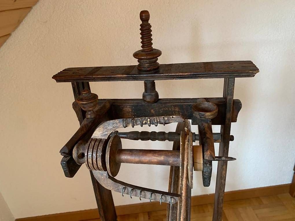 Ruote per filare: Original Walliser Spinnrad  – Usato da Egg b. Zürich venduto da den_7ly9 1
