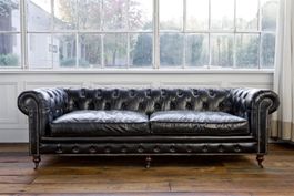 Schwarzes Chesterfield Sofa, zeitlose Eleganz aus Leder