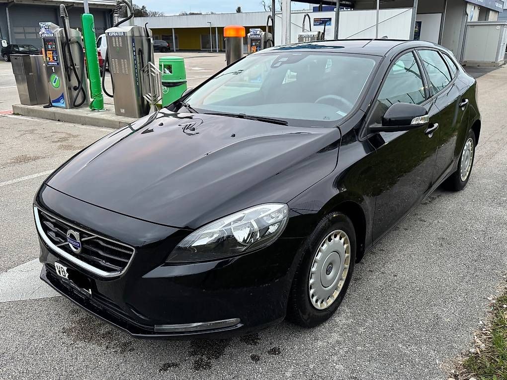 Volvo Automobili: Volvo V40 – Usato da Lausanne venduto da lau_55gf 3