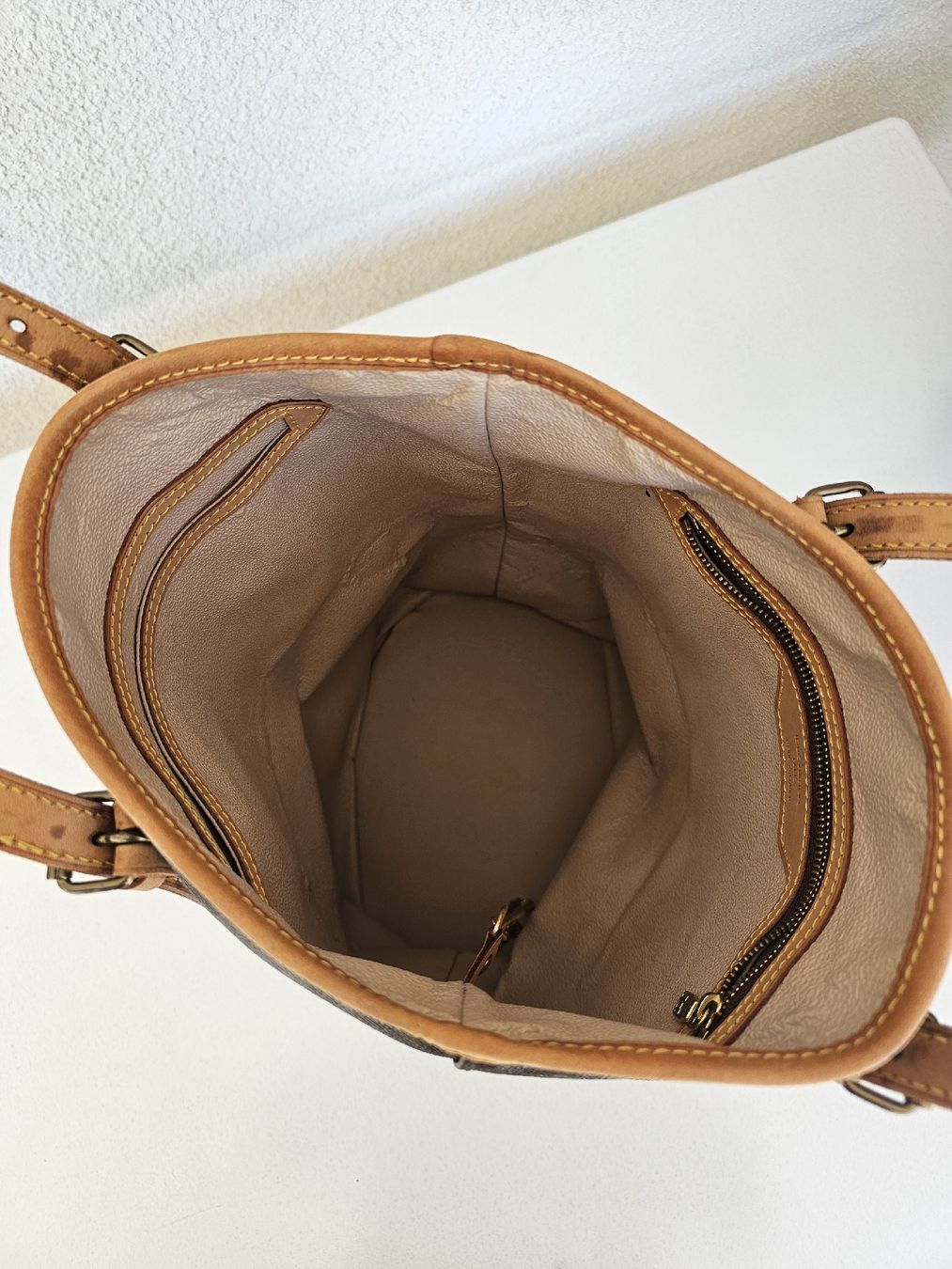 Louis Vuitton Borse: Louis Vuitton Monogram Bucket Bag  – Usato da Dottikon venduto da Chicca_73 3