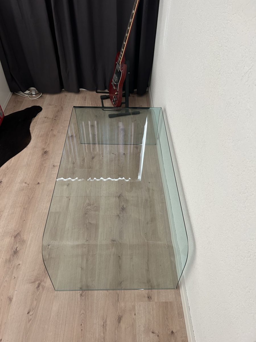 Tavoli: Couchtisch Glas gebogen Guter Zustand – Usato da Mettmenstetten venduto da Bumblebee78 1