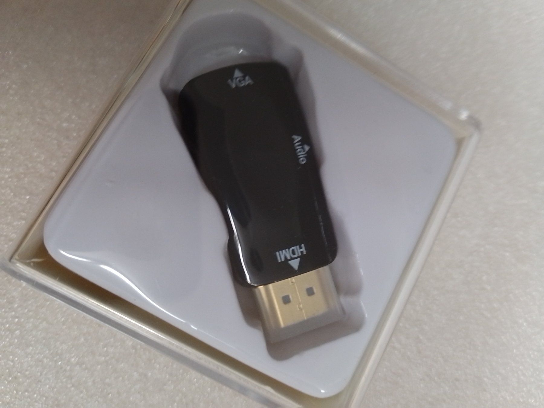 Adattatori: HDMI zu VGA Adapterstecker, Schwarz – Nuovo e nell'imballaggio originale da Ermatingen venduto da rik4rdo