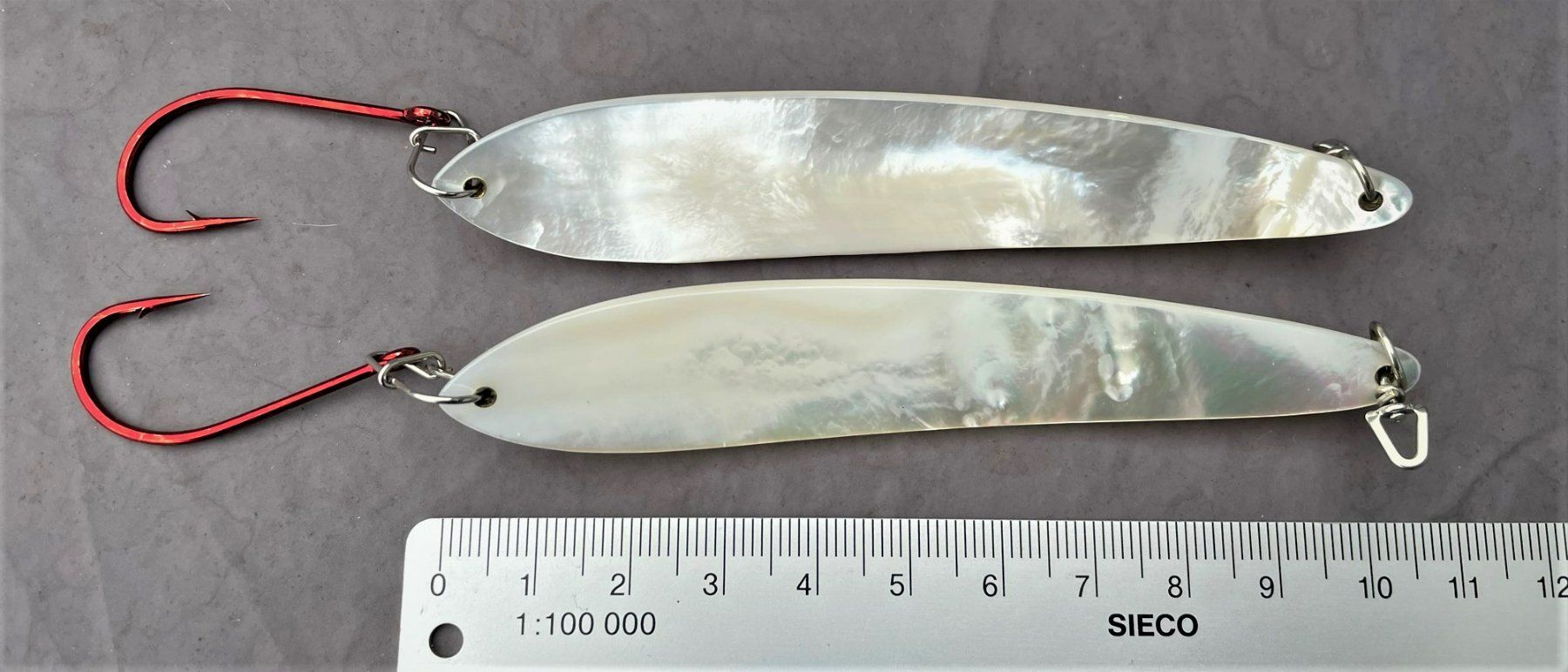 Esche: 2 Diamond Crystal Perlmuttspangen, Red Edition, ca. 100mm – Nuovo (secondo la descrizione) da Arbon venduto da Helmuth 2