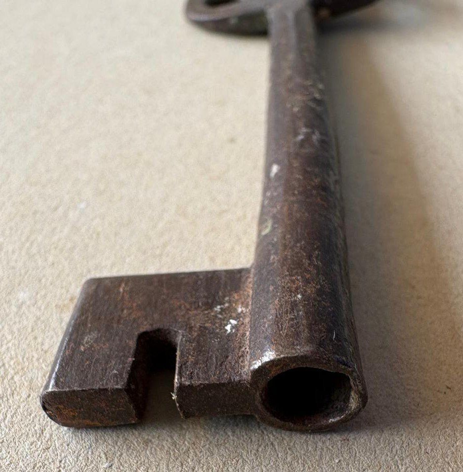 Schlüssel: ANTIKER METALL SCHLÜSSEL – Gebraucht aus Ostermundigen von wini63 3
