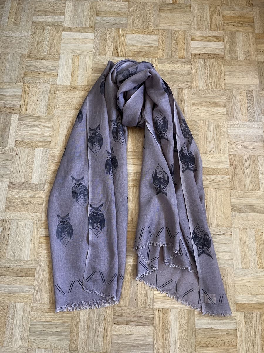 Becksöndergaard Foulard & Sciarpe: Beck Sönder Gaard Tuch Eulen Muster Seide Wolle – Usato da Zürich venduto da Kleanthy