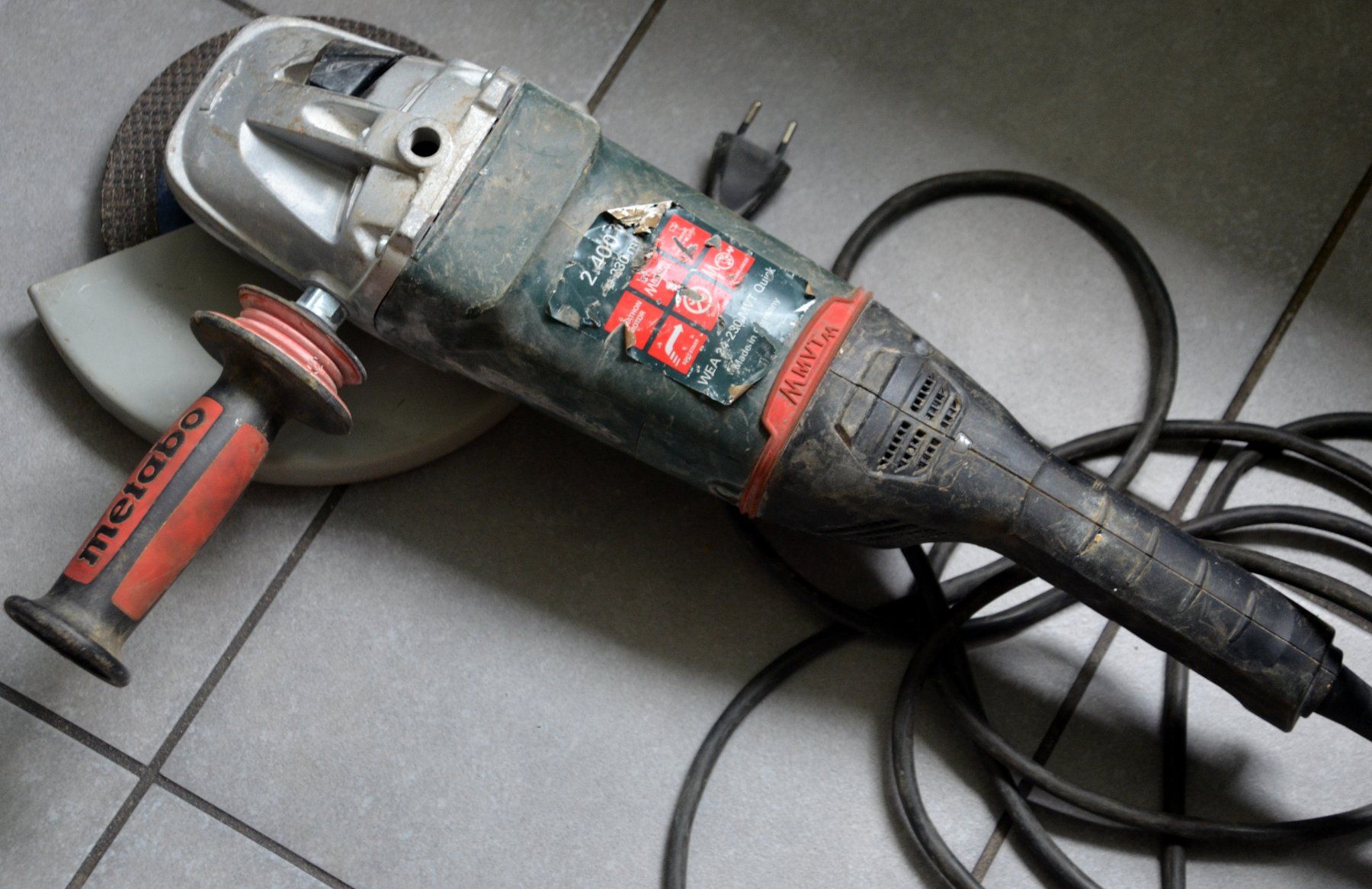 Smerigliatrici & Lucidatrici: Metabo WEA 24-230 MVT Quick Winkelschleifer Meuleuse d'angle – Usato da Collonges venduto da arashee 1