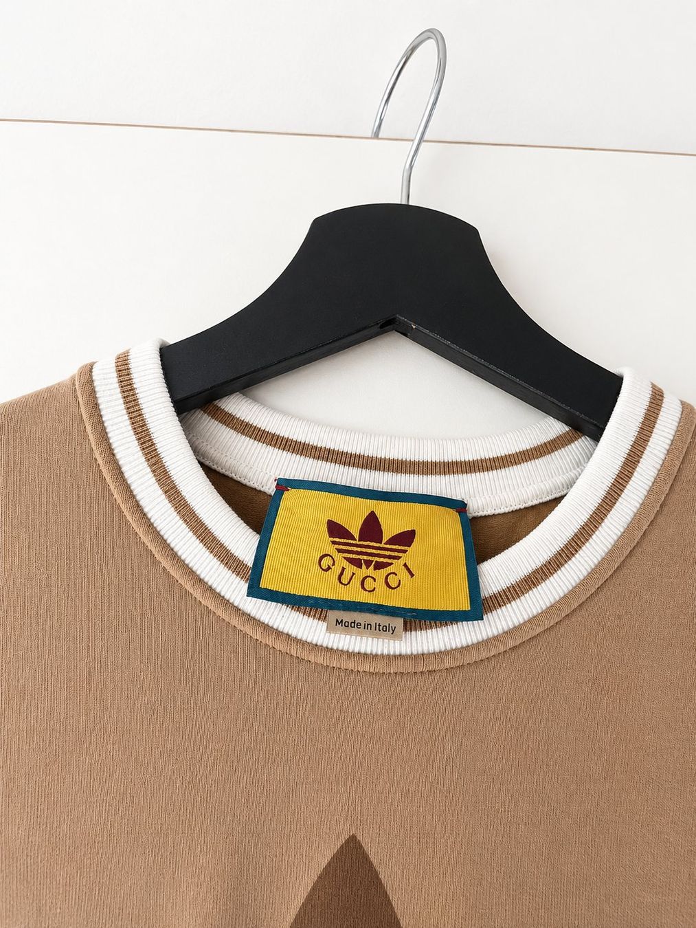 Gucci T-shirt: Gucci x Adidas Kollektion – Usato da Sissach venduto da Alexgo78 1