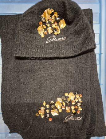 Mütze & Schal, Schwarz mit Strass Steinen von Guess
