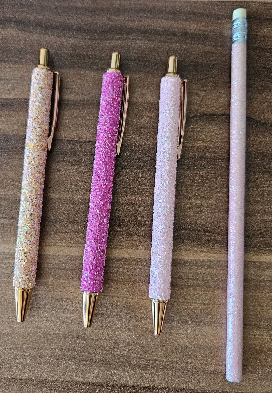 Penna & Evidenziatori: Glitzer Stifte & Bleistift Set, 4-teilig – Nuovo (secondo la descrizione) da Muttenz venduto da Gepard23