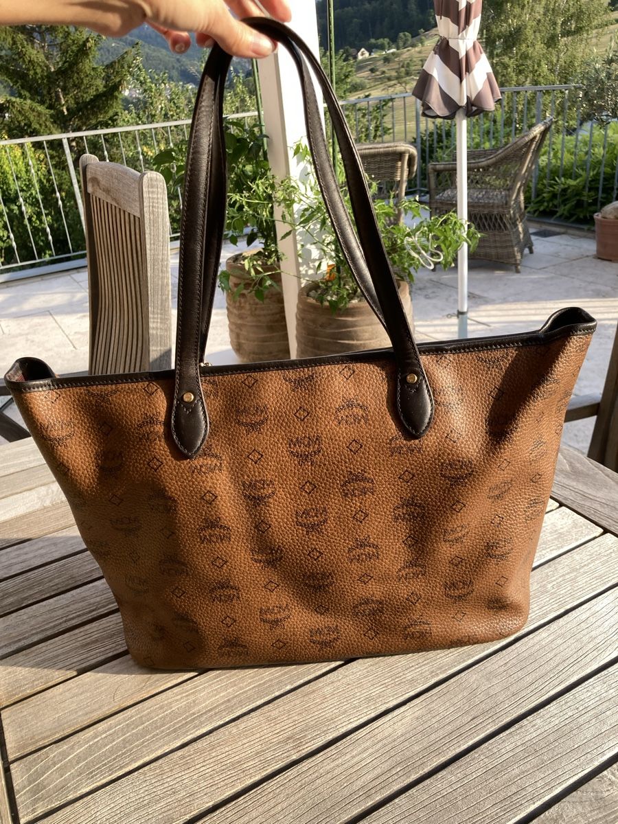 Mcm Taschen für Damen: MCM Tasche Braun mit Dogbone Anhänger – Gebraucht aus Niederdorf von Anderlemon 3