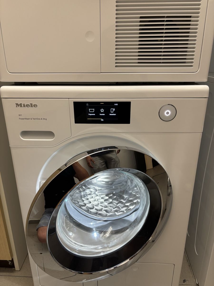 Miele Lavatrici: Waschturm Miele 9 kg Twin Dos  – Usato da Birmensdorf ZH venduto da ShoopAgent8903 2