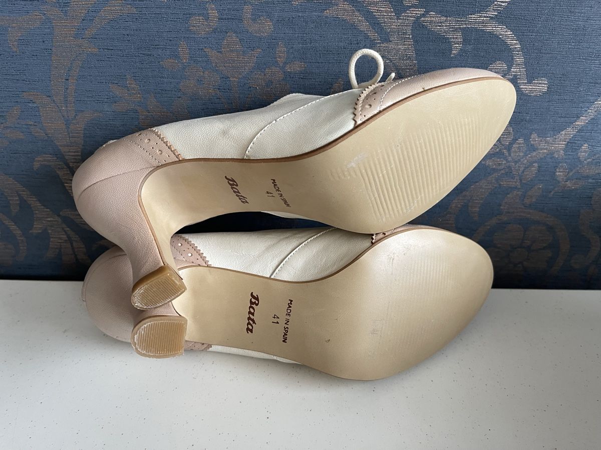 Scarpe da donna: Vintage Pumps von Bata Gr.41 – Nuovo (secondo la descrizione) da Stallikon venduto da BaumArt 3