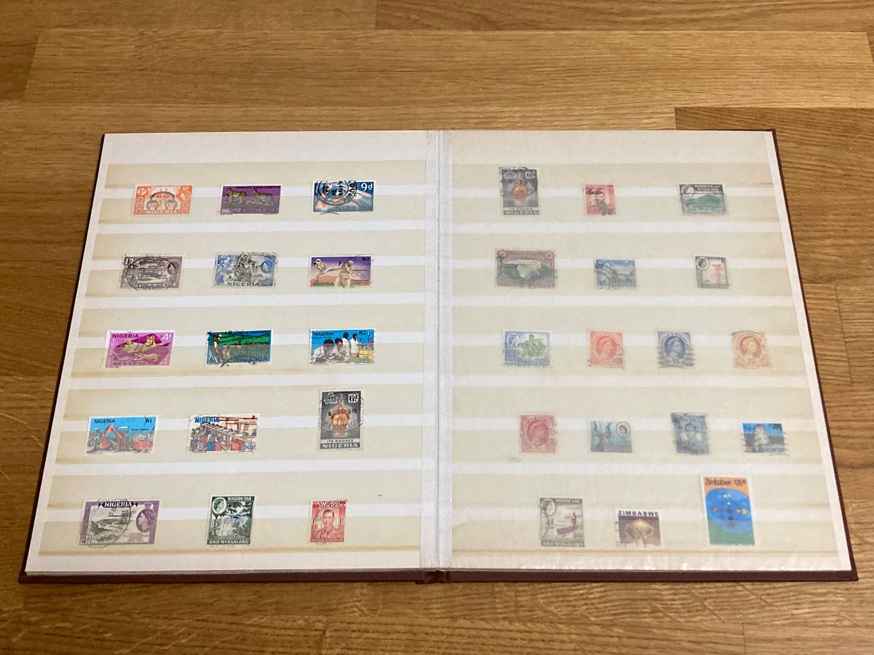 Alle Briefmarken: Africa Briefmarken album – Gebraucht aus Riehen von vernizi 5