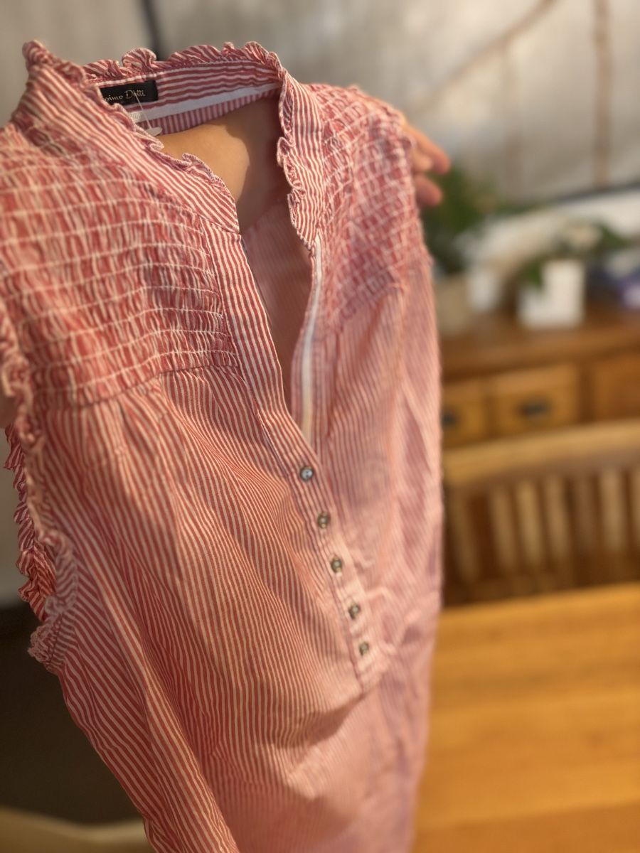 Massimo Dutti T-shirts: T shirt Massimo Dutti taille S – D'occasion à Attalens par Skorpionica 2