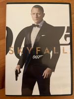 SKYFALL - JAMES BOND - DANIEL CRAIG