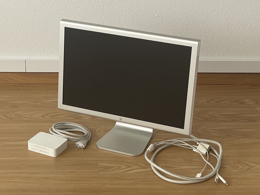 Apple Cinema Display, 20 Zoll, DVI, Firewire, USB, 1680x1050 (Gebraucht ...