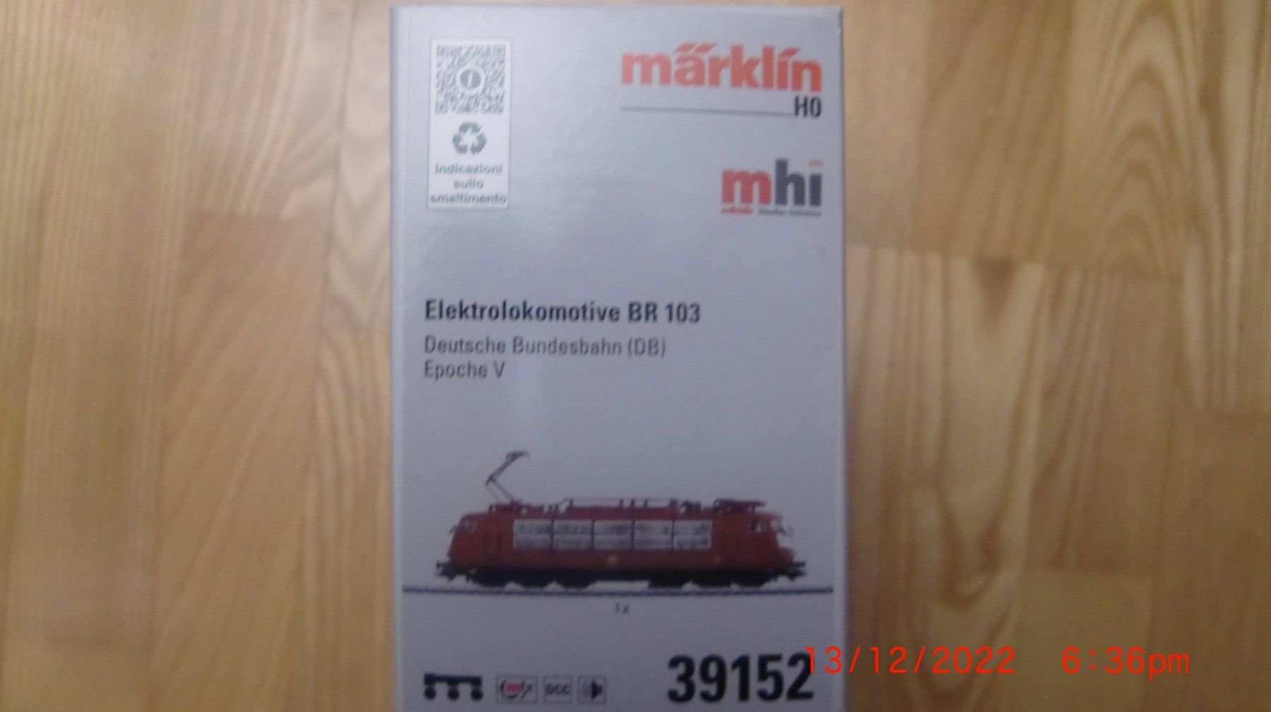 Märklin Modellini di ferrovie: Märklin BR103 39152 Mfx – Nuovo e nell'imballaggio originale da Obergerlafingen venduto da danibutton