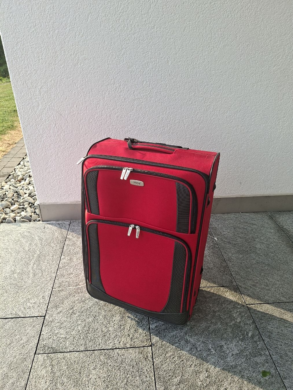 Valises de voyage: Koffer, Farbe Rot, guter Zustand – D'occasion à Sempach par let_bvl5