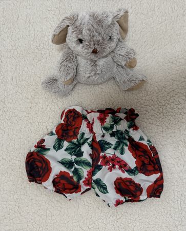 Süsse Rosen Shorts Gr. 68