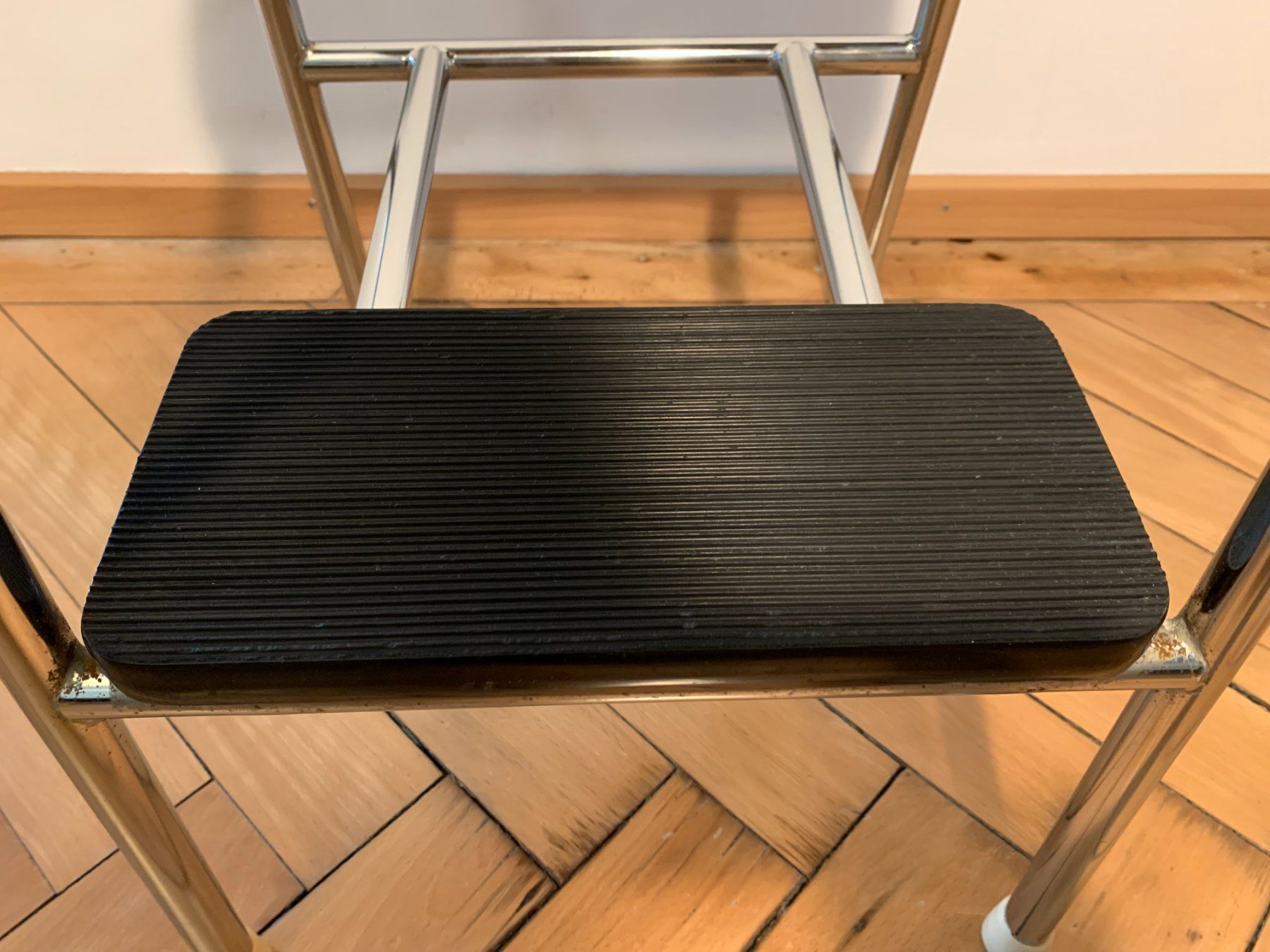Sgabelli: Vintage Kelco/ Formica 2-Tritt Hocker/ Tabourett – Usato da Bern venduto da sxlmn 8
