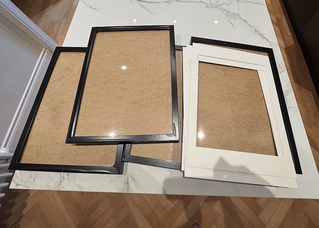 Bilderrahmen: 4 cornici 40x30cm – Gebraucht aus Lugano von tiz_f9l5