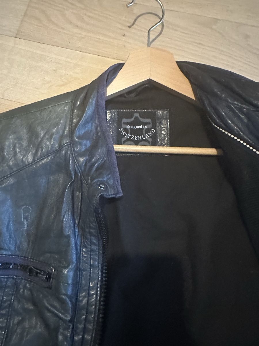Jacken: Engaged Switzerland Lederjacke Grösse L – Gebraucht aus Kilchberg ZH von RebeccaPhil 1