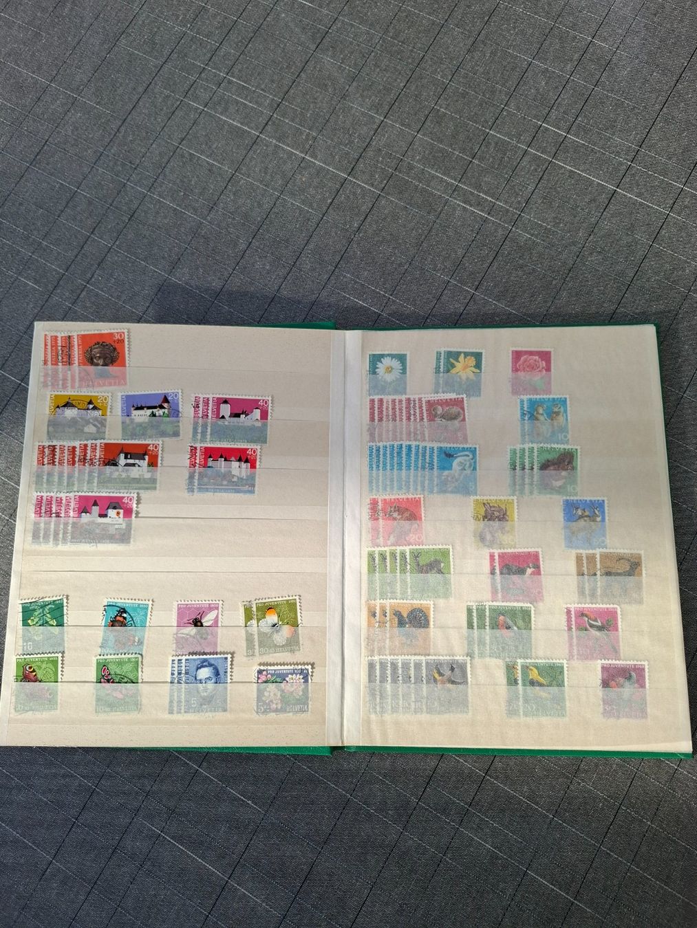 Tutti i francobolli: Briefmarken, Postmarken, Album, Sammlung – Usato da Eschlikon venduto da Timotwo 4