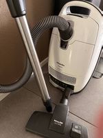 Miele S8340