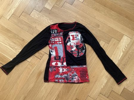 long sleeve T-Shirt, schwarz rot bedruckt 