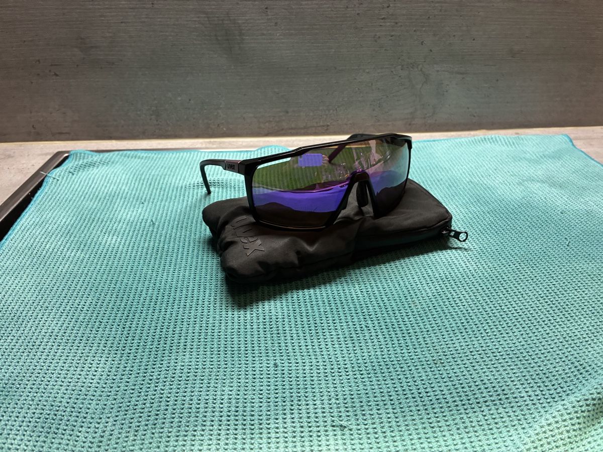 Uvex Occhiali & Lenti: Sportbrille Uvex mit Etui – Usato da Mitlödi venduto da meyer-sabrina 6