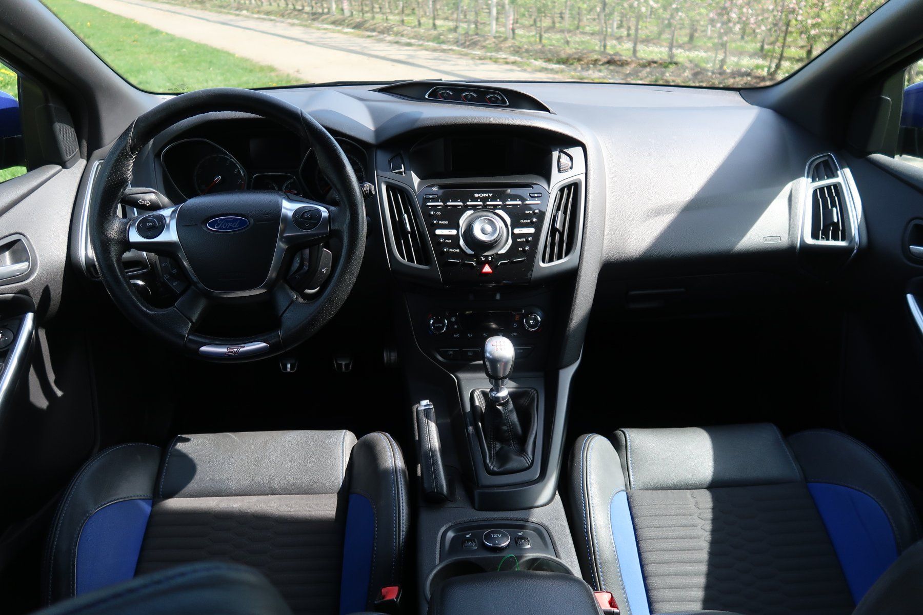 Ford Automobili: Ford Focus ST  Sation Wagon 2.0i EcoB SCTi – Usato da Büsingen venduto da garagealtmann 5