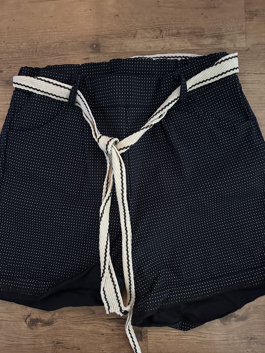 Hosen: Short  – Gebraucht aus Biel/Bienne von Eri_25px