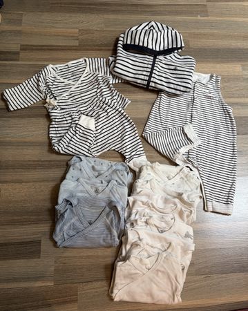 Lot de vêtements bébé Petit Bateau tailles 60-80cm