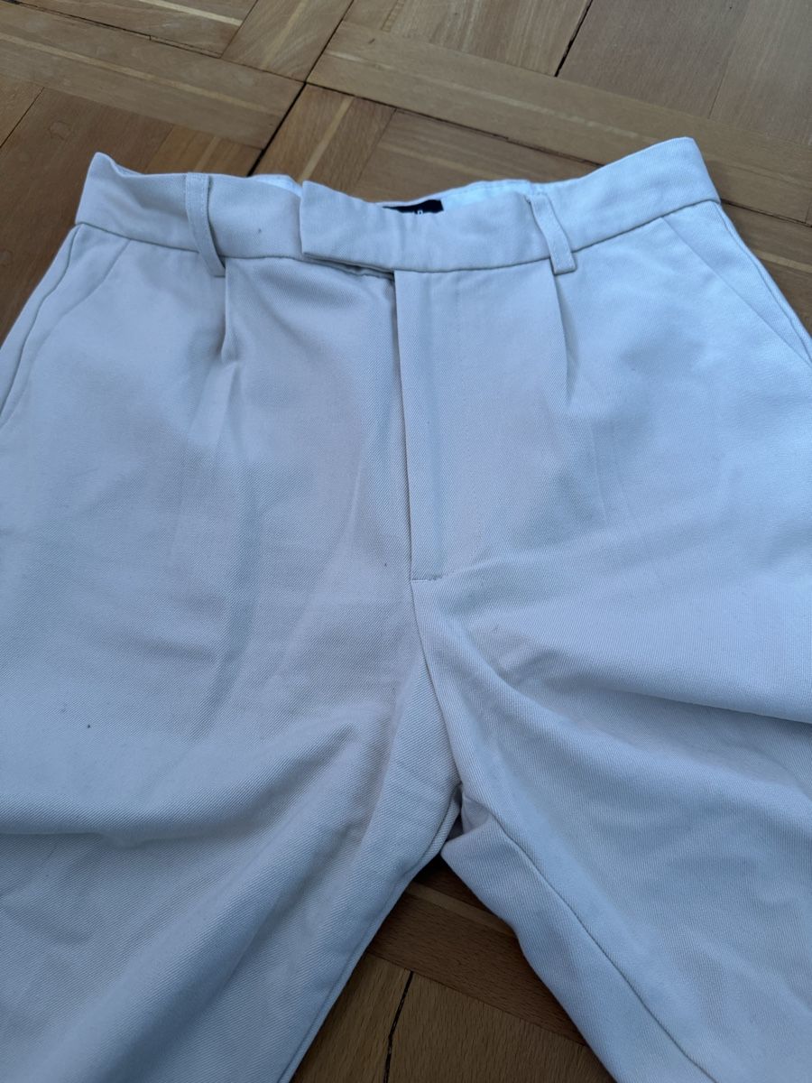 Pull&Bear Pantaloni: Pull&Bear Anzughose Stoffhose beige Gr. S Straight Leg  – Usato da Wittenbach venduto da Apicel 1