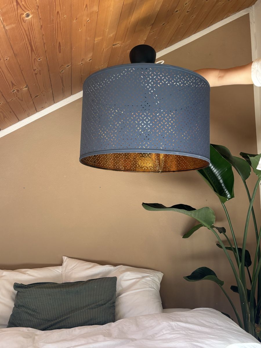Lampadari & plafoniere: Deckenlampe, blaugoldenes Design, wie neu. – Usato da Riehen venduto da josue.tamayo