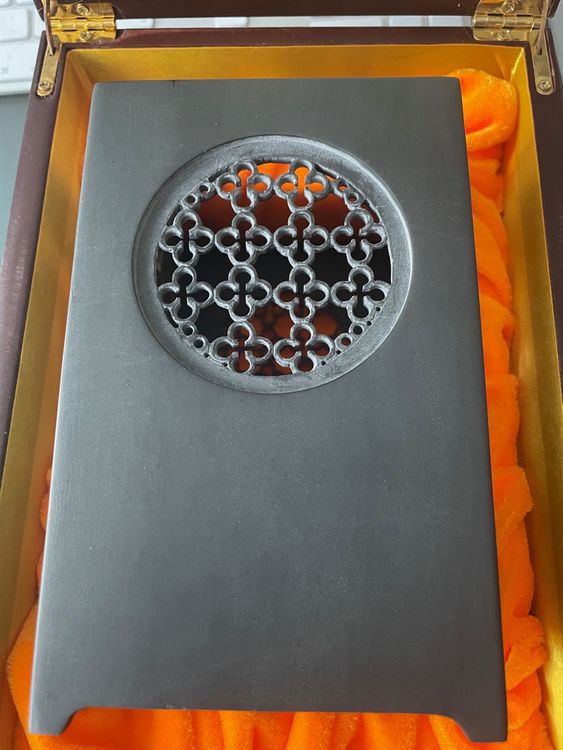 Skulpturen & Statuen: Filigrane Schnitzkunst aus Flussstein, handgemacht, China – Neu und originalverpackt aus Egg b. Zürich von Raeuchli01 2