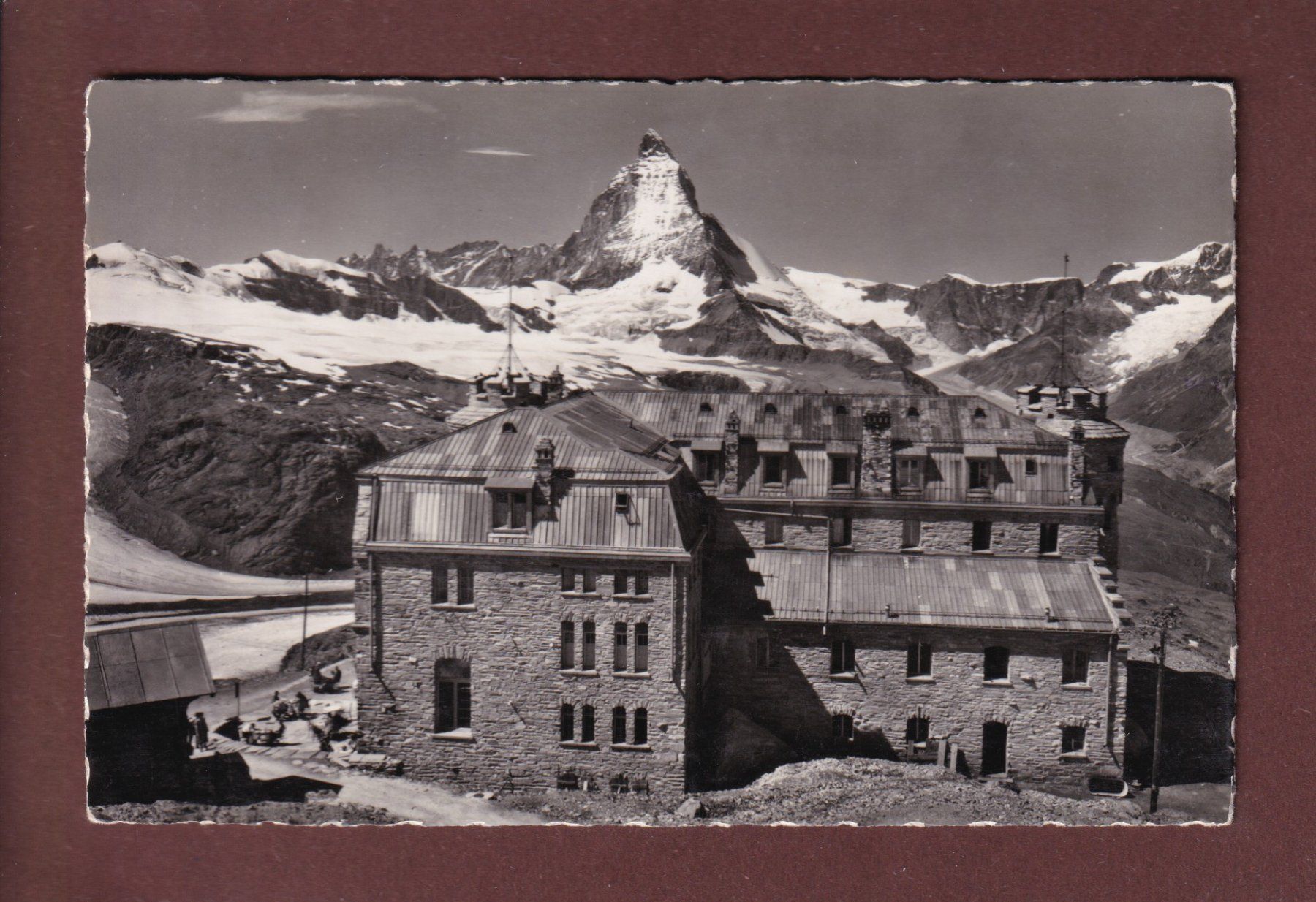 Cartoline postali: GORNERGRAT - Kulmhotel - Matterhorn - 1950 – Usato da Pully venduto da nicecards