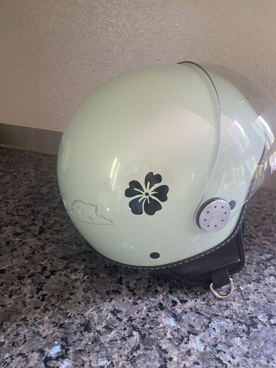 Vespa Helme & Visiere: Vespa Helm mint – Gebraucht aus Port von Leni130 1
