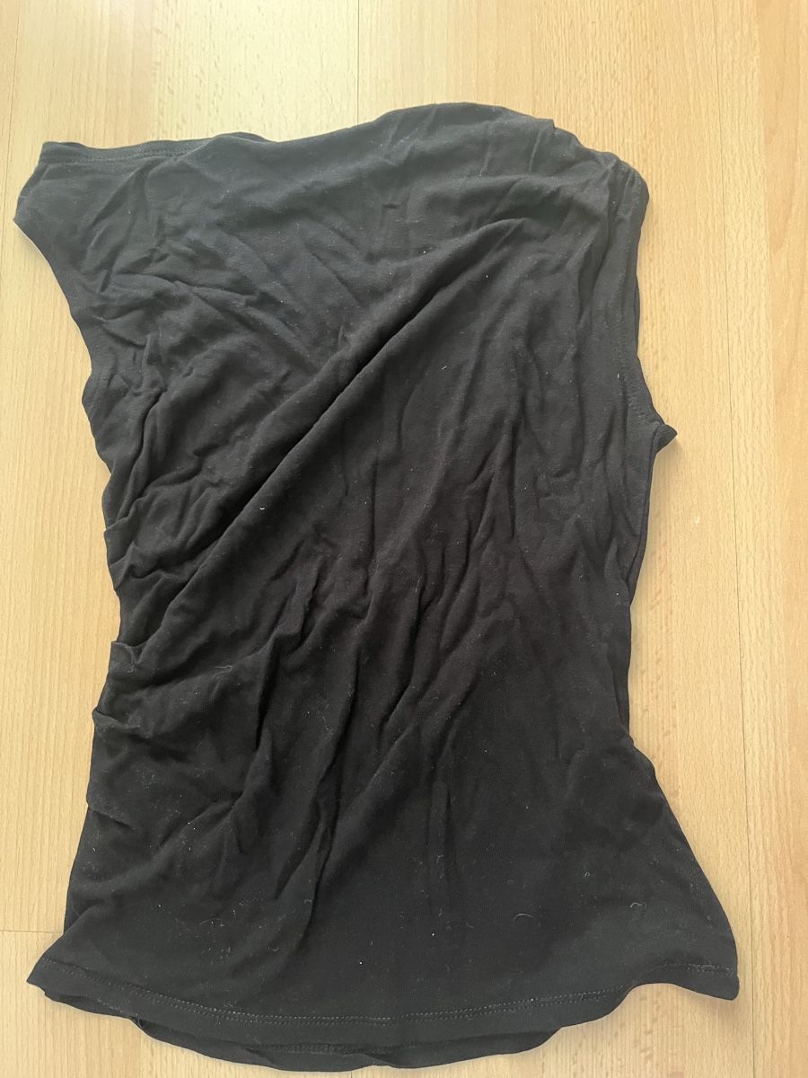 Weekday Tops: Weekday top – Gebraucht aus Basel von jaa_g99v 2