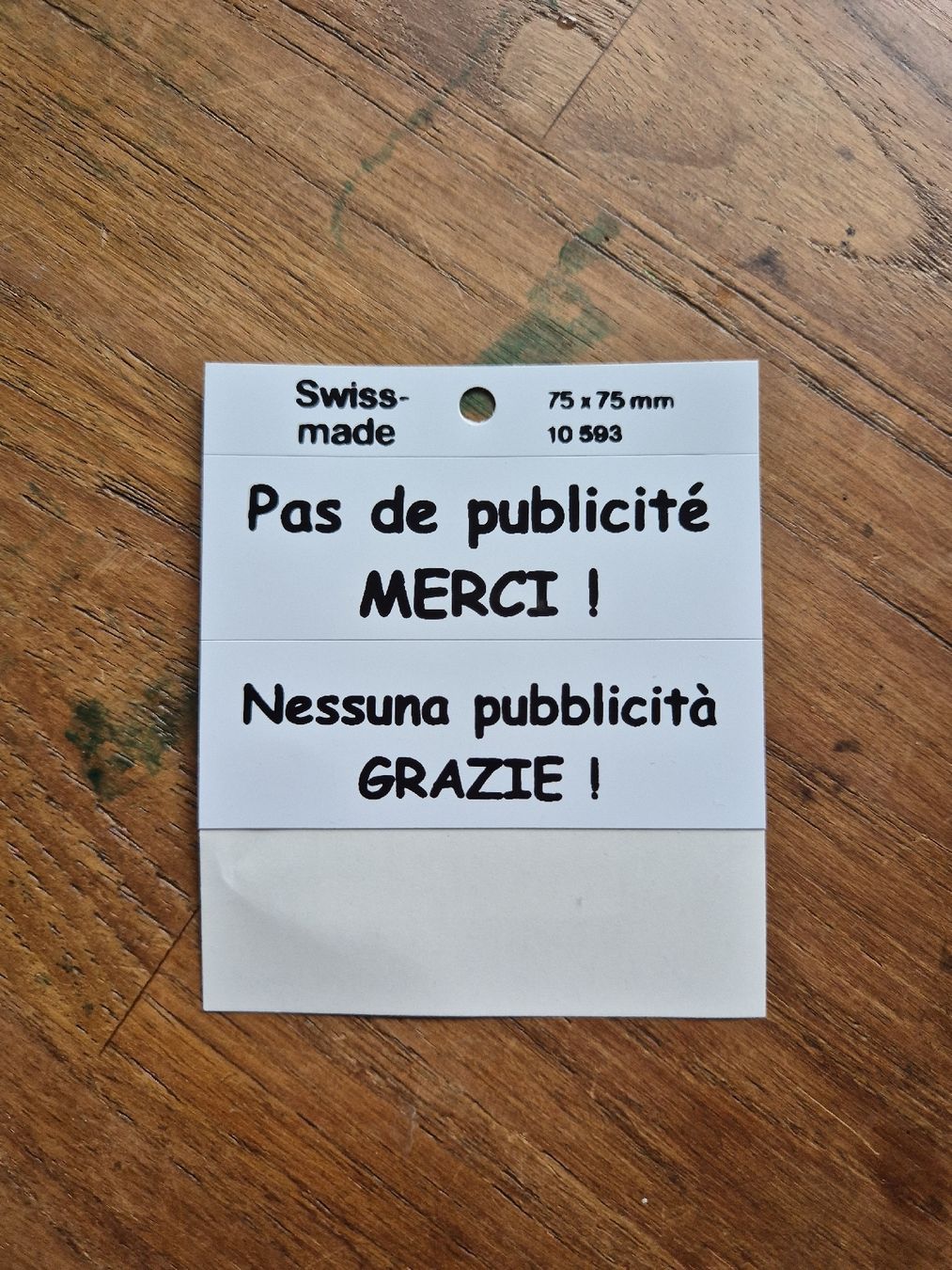 Sticker: Aufkleber Pas de publicité / Nessuna pubblicità – Nuovo (secondo la descrizione) da Stansstad venduto da Kyra014