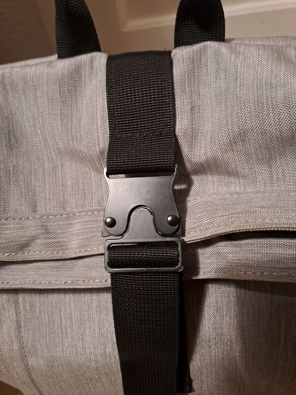 Zaini: Bagsmart Roll-Top Rucksack grau – Usato da Wädenswil venduto da FrieBro 3