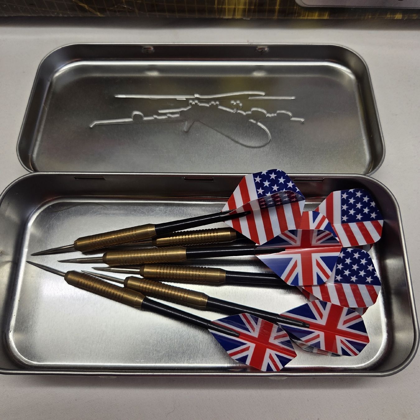Freccette: Winmau Dartscheibe mit Pfeilen - Top Zustand.. – Usato da Stans venduto da Ducati16 3