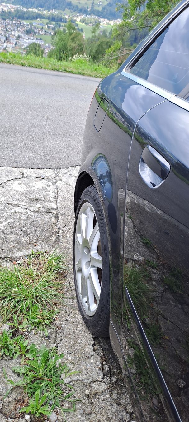 Audi Autos: Audi A4 1.8T Quattro Avant – D'occasion à Schattdorf par Belti77 9